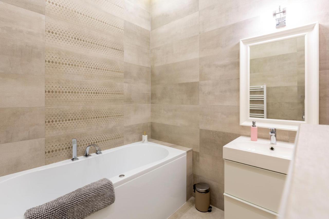 Apartamento Luxury 3bedrm 2bathrm With Danube River View