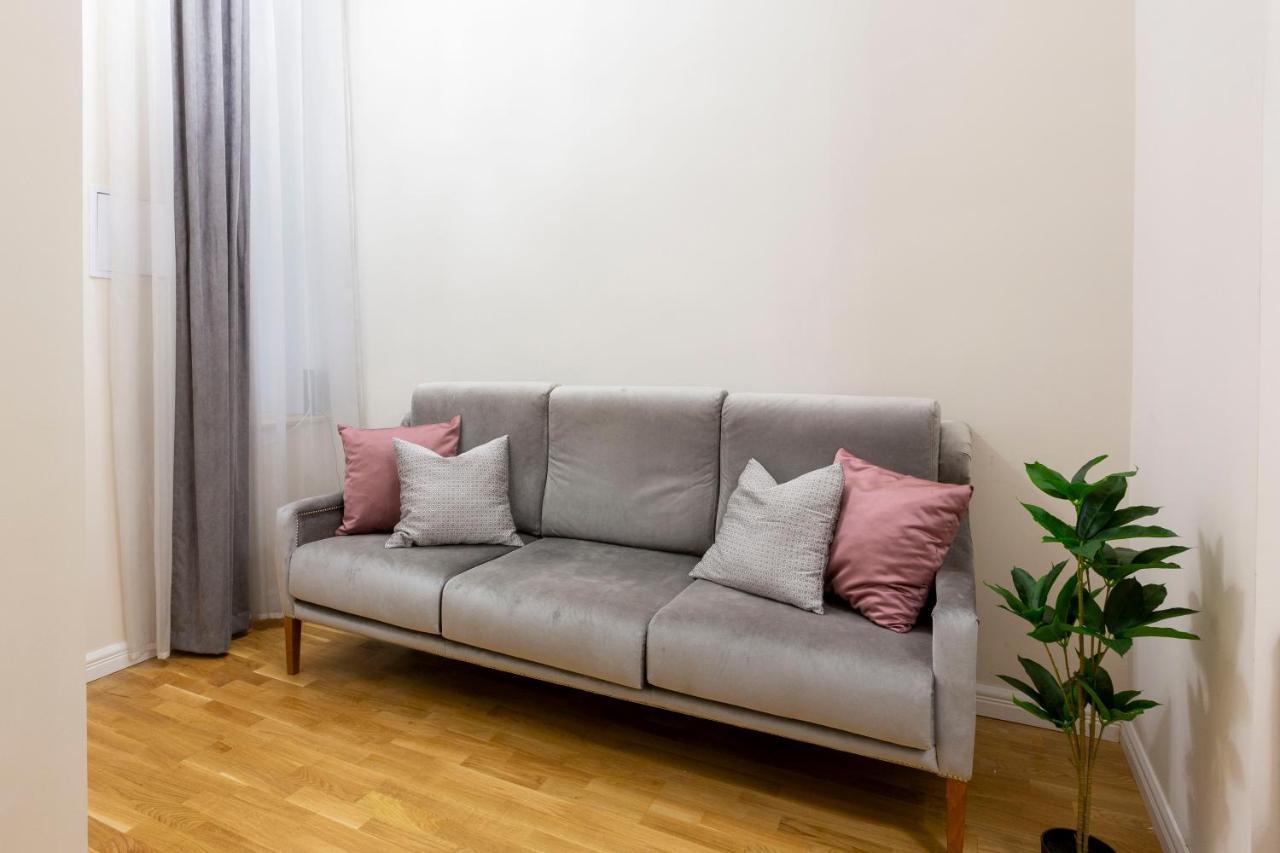Luxury 3bedrm 2bathrm With Danube River View Apartamento
