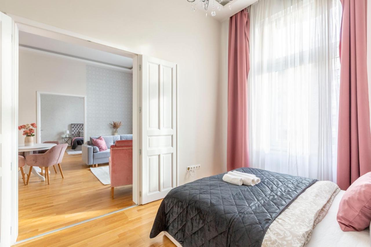 Luxury 3bedrm 2bathrm With Danube River View Apartament *