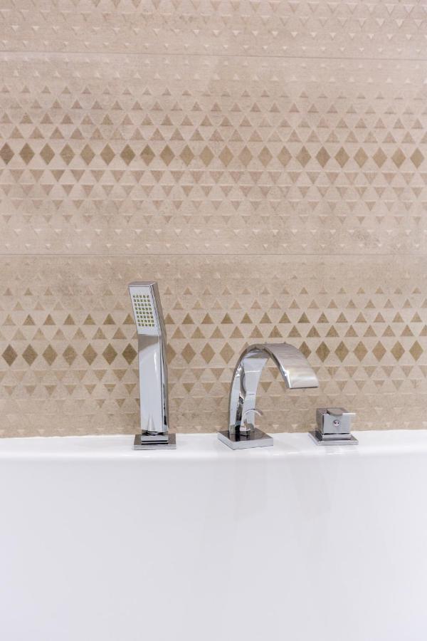 Luxury 3bedrm 2bathrm With Danube River View Apartamento Budapeste