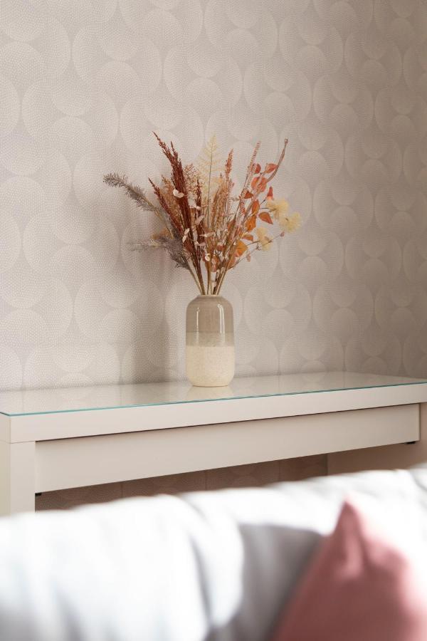 Luxury 3bedrm 2bathrm With Danube River View Apartament