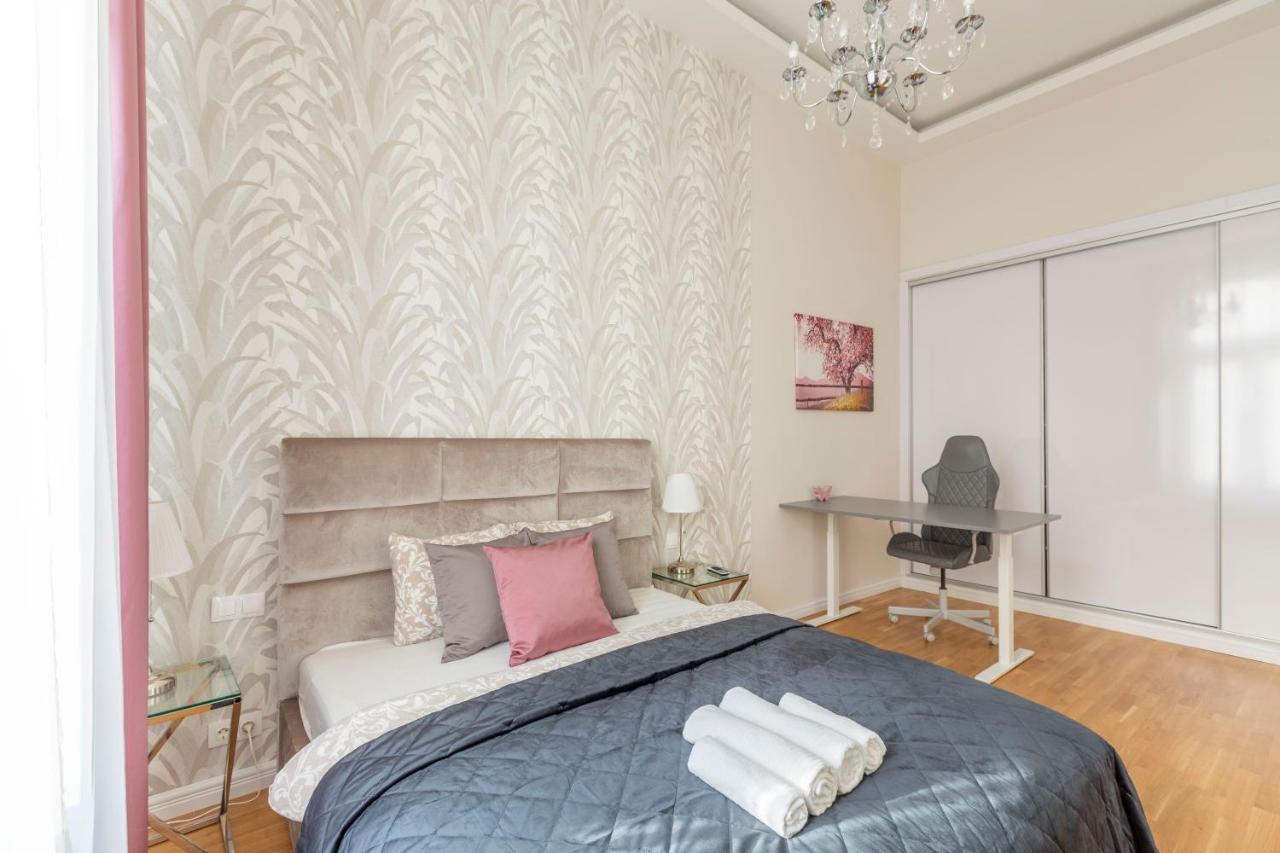 Luxury 3bedrm 2bathrm With Danube River View * Budapeste
